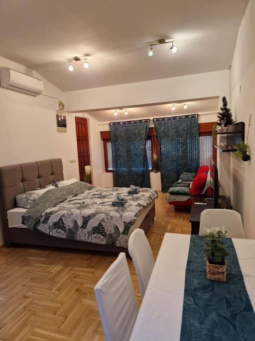 Warm House Full Of Green Ambient,Joy And Comfort Zagabria Esterno foto