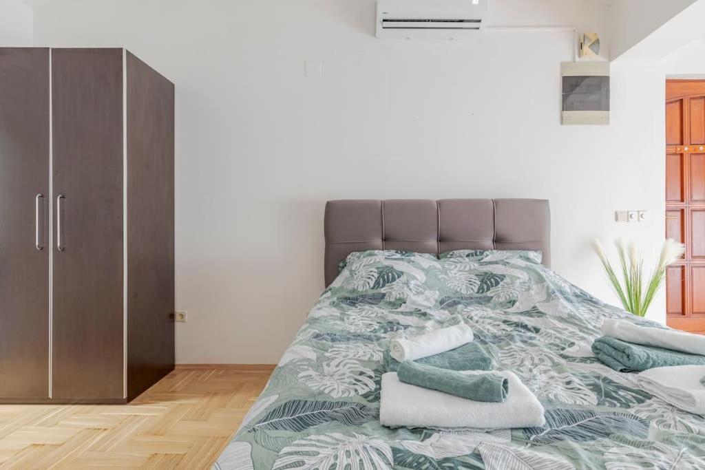 Warm House Full Of Green Ambient,Joy And Comfort Zagabria Esterno foto