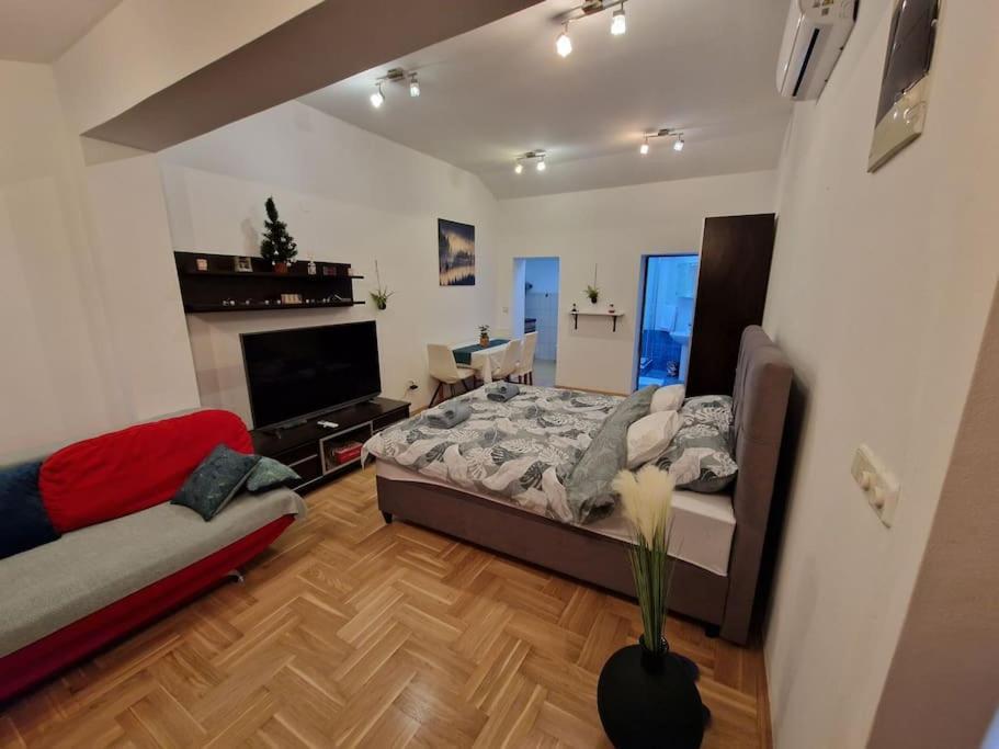 Warm House Full Of Green Ambient,Joy And Comfort Zagabria Esterno foto